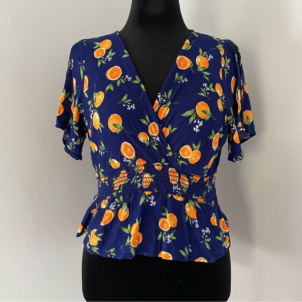 Kaileigh Faux Wrap Citrus Top - Size L - EUC